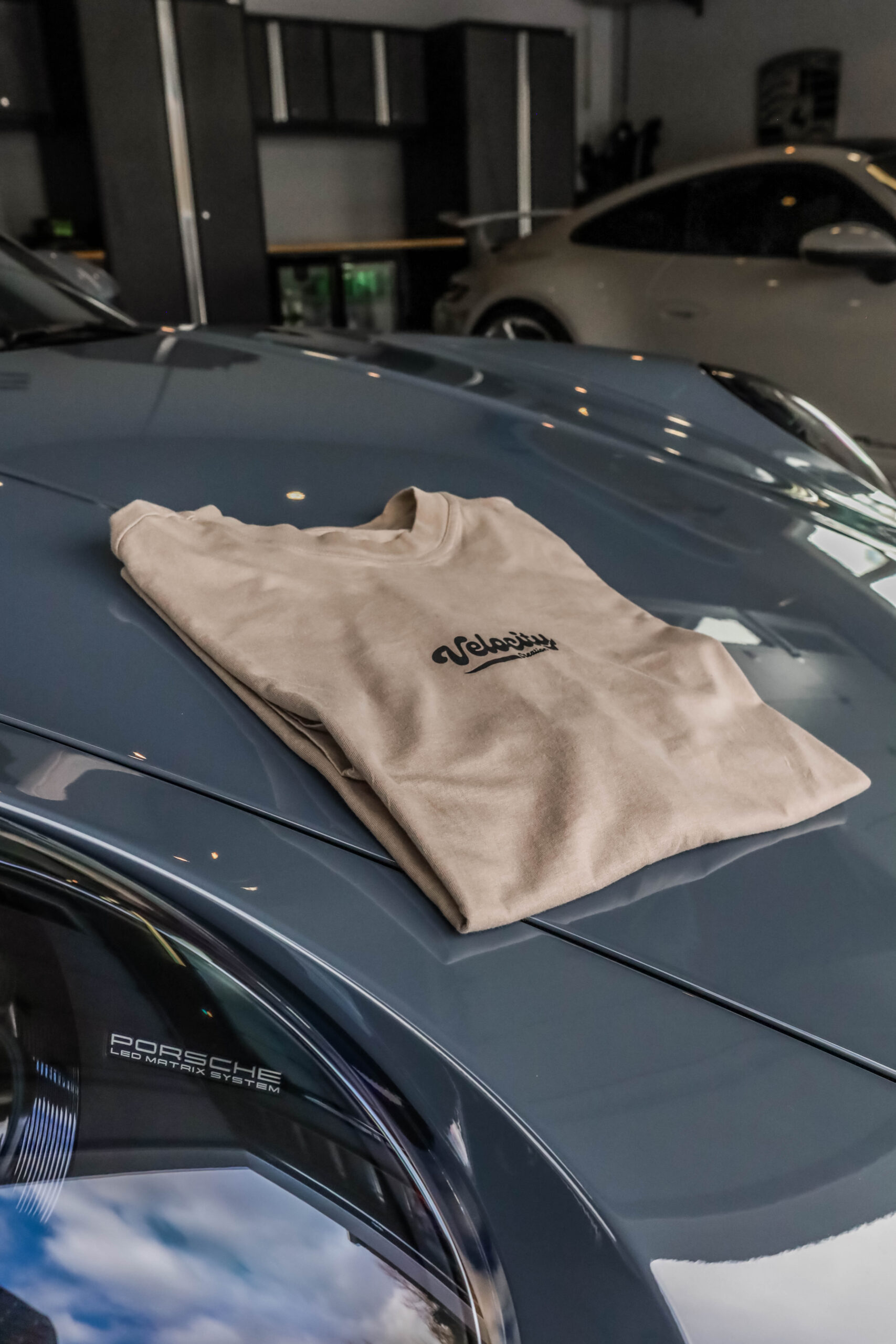 Need Money For Porsche Oversized T-shirt - Image 8